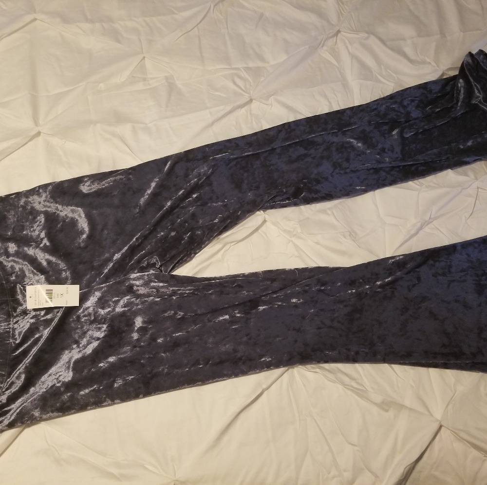 Fashion nova velvet pants